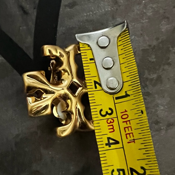 Tory Burch Authentic Bold Double T Golden Roxanne Large Clip On Stud Earrings - Picture 7 of 17